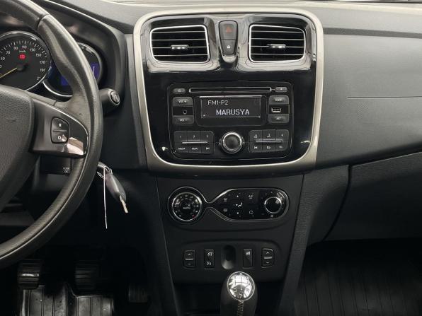 Renault Sandero II с пробегом 2016 года, цена 1 090 000 рублей, 27454 км, хэтчбек, Автокод Объявления