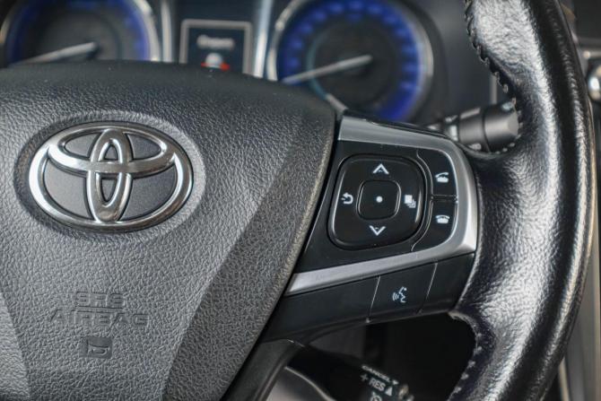 Toyota Camry VII (XV50) Рестайлинг с пробегом 2015 года, цена 1 799 000 рублей, 240106 км, седан, Автокод Объявления