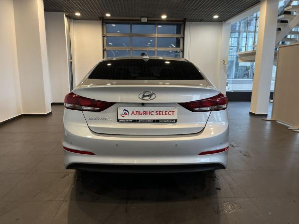 Hyundai Elantra VI (AD) с пробегом 2018 года, цена 1 235 000 рублей, 124740 км, седан, Автокод Объявления