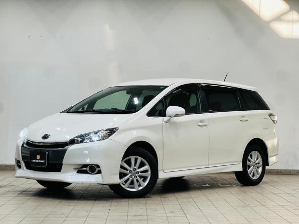Toyota Wish II Рестайлинг с пробегом 2013 года, цена 1 399 000 рублей, 139962 км, минивэн, Автокод Объявления