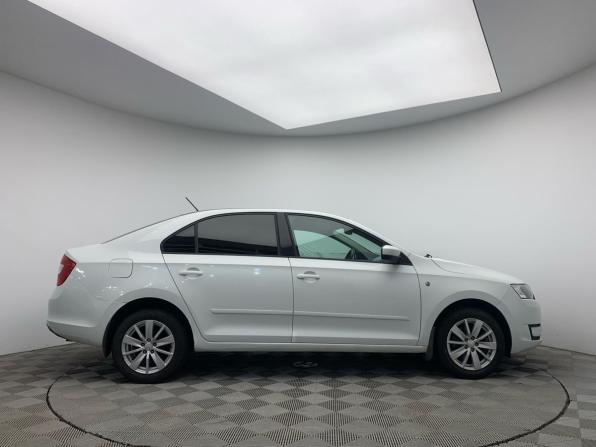 Skoda Rapid I с пробегом 2016 года, цена 853 000 рублей, 226826 км, лифтбек, Автокод Объявления