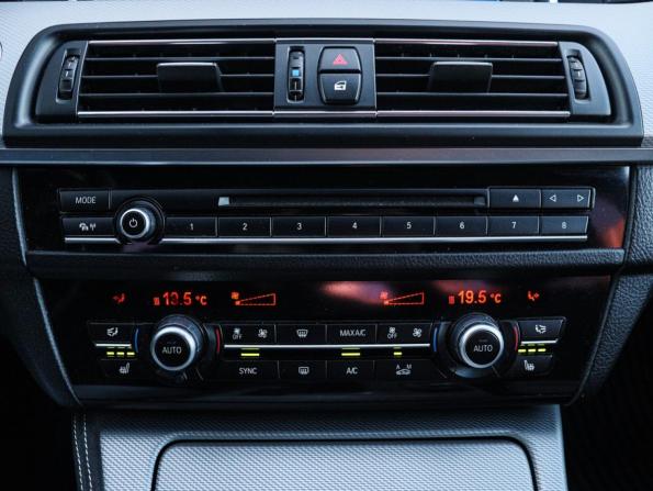 BMW 5 серии VI (F10/F11/F07) Рестайлинг с пробегом 2014 года, цена 1 900 000 рублей, 198901 км, седан, Автокод Объявления