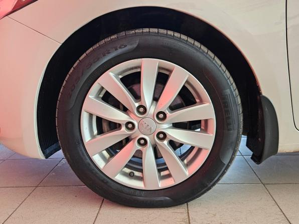 Kia Cerato III с пробегом 2013 года, цена 1 215 000 рублей, 150820 км, седан, Автокод Объявления
