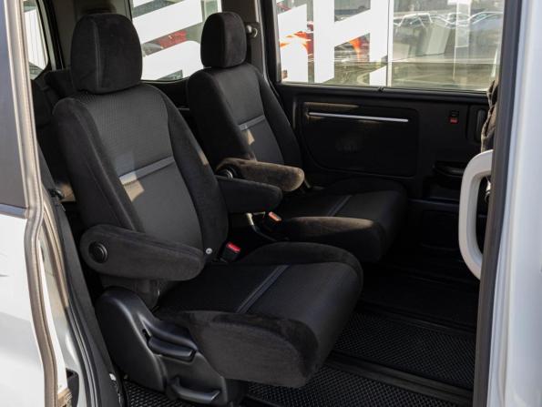 Honda Stepwgn V Рестайлинг с пробегом 2018 года, цена 2 320 000 рублей, 75960 км, минивэн, Автокод Объявления