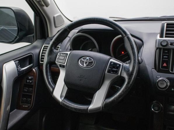 Toyota Land Cruiser Prado 150 Series Рестайлинг 1 с пробегом 2014 года, цена 3 290 000 рублей, 282072 км, внедорожник, Автокод Объявления