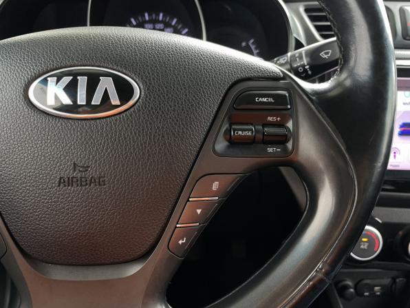 Kia Rio III Рестайлинг с пробегом 2017 года, цена 858 000 рублей, 163313 км, седан, Автокод Объявления