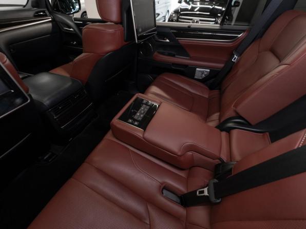 Lexus LX III Рестайлинг 2 с пробегом 2018 года, цена 9 100 000 рублей, 104122 км, внедорожник, Автокод Объявления