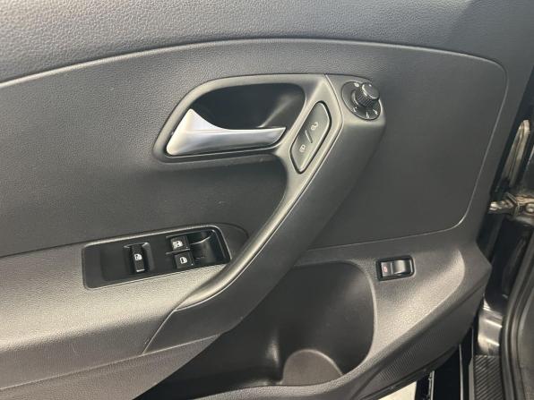 Volkswagen Polo V с пробегом 2012 года, цена 700 000 рублей, 100634 км, седан, Автокод Объявления