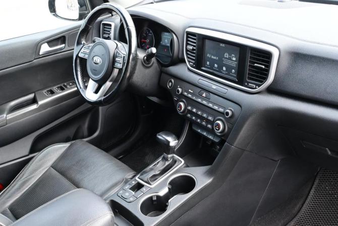 Kia Sportage IV Рестайлинг с пробегом 2019 года, цена 2 300 000 рублей, 130849 км, внедорожник, Автокод Объявления