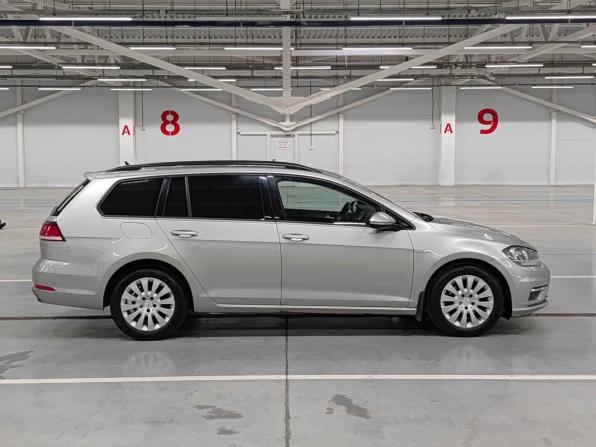 Volkswagen Golf VII Рестайлинг с пробегом 2019 года, цена 1 639 000 рублей, 191200 км, универсал, Автокод Объявления