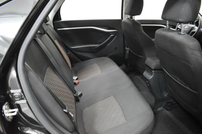 Lada (ВАЗ) Vesta I с пробегом 2018 года, цена 1 000 000 рублей, 43561 км, седан, Автокод Объявления