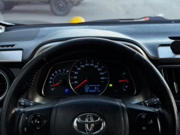 Toyota RAV4 IV (XA40) с пробегом 2015 года, цена 1 789 000 рублей, 195394 км, внедорожник, Автокод Объявления
