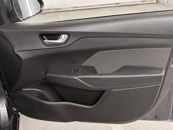 Hyundai Solaris II Рестайлинг с пробегом 2021 года, цена 1 630 000 рублей, 90508 км, седан, Автокод Объявления