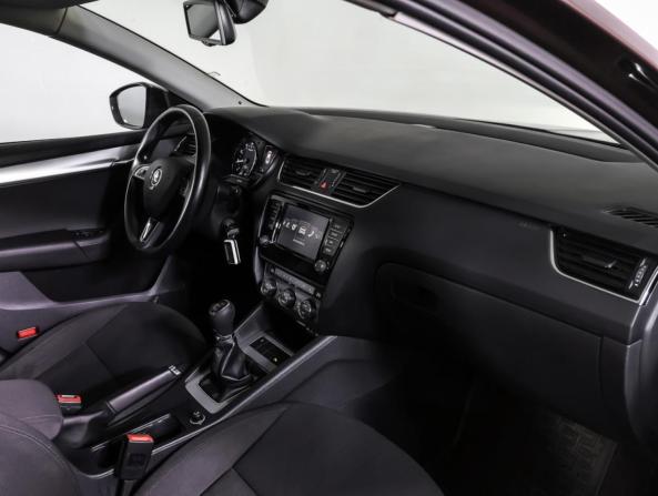 Skoda Octavia III (A7) с пробегом 2016 года, цена 1 390 000 рублей, 136705 км, лифтбек, Автокод Объявления