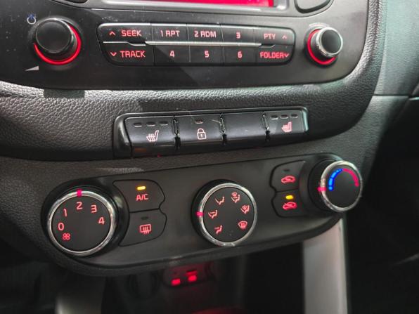 Kia Ceed II с пробегом 2012 года, цена 800 000 рублей, 229948 км, хэтчбек, Автокод Объявления