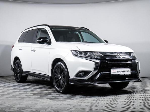 Mitsubishi Outlander III Рестайлинг 3 с пробегом 2022 года, цена 3 699 000 рублей, 8000 км, внедорожник, Автокод Объявления