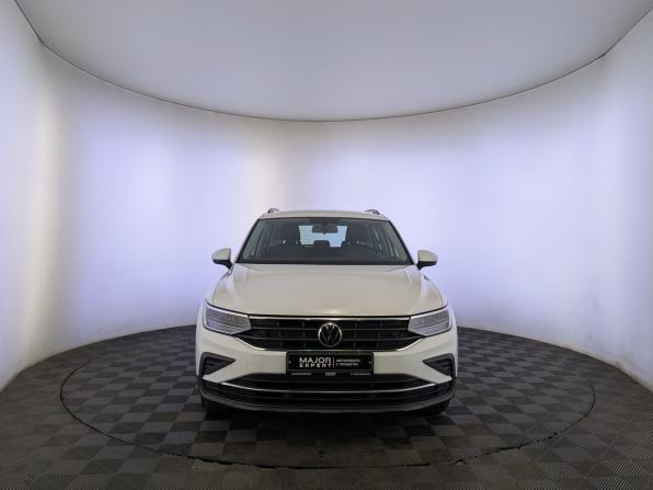 Volkswagen Tiguan II с пробегом 2021 года, цена 2 700 000 рублей, 73888 км, внедорожник, Автокод Объявления