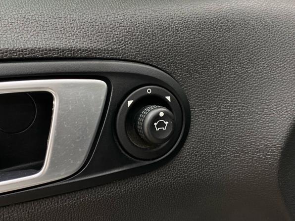 Ford EcoSport II с пробегом 2015 года, цена 1 150 000 рублей, 115110 км, внедорожник, Автокод Объявления