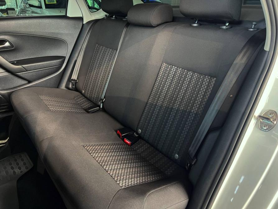 Volkswagen Polo V Рестайлинг Оренбург  - изображение 22