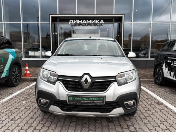 Renault Logan II Рестайлинг с пробегом 2019 года, цена 855 000 рублей, 156955 км, седан, Автокод Объявления