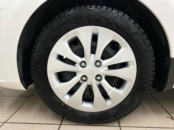 Kia Rio IV Рестайлинг с пробегом 2021 года, цена 1 555 000 рублей, 96907 км, седан, Автокод Объявления