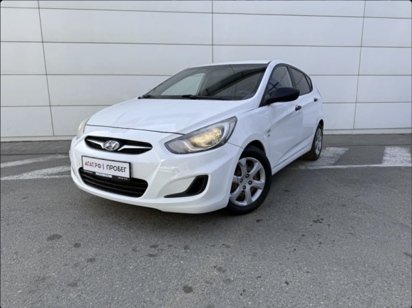 Hyundai Solaris I с пробегом 2013 года, цена 790 000 рублей, 188934 км, хэтчбек, Автокод Объявления