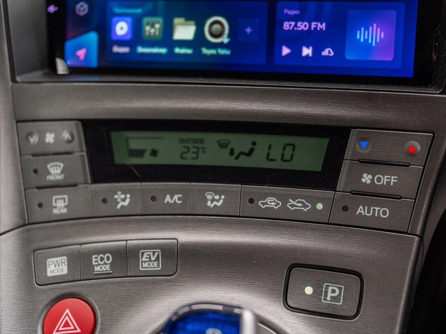 Toyota Prius III Рестайлинг (XW30) Красноярск  - изображение 16