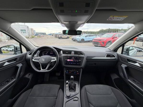 Volkswagen Tiguan II Рестайлинг с пробегом 2021 года, цена 3 095 000 рублей, 97661 км, внедорожник, Автокод Объявления