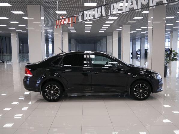 Volkswagen Polo V с пробегом 2014 года, цена 728 000 рублей, 130314 км, седан, Автокод Объявления
