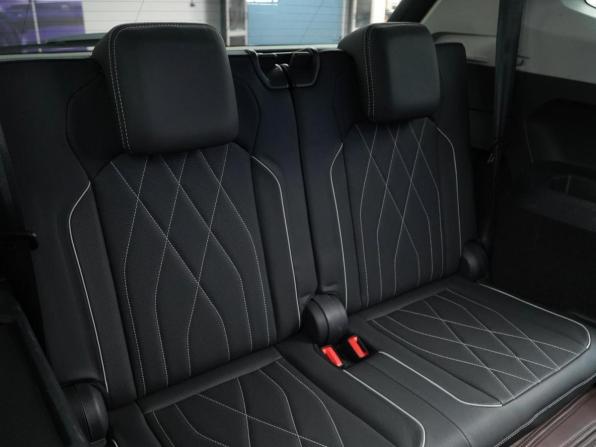 Volkswagen Tiguan II Рестайлинг с пробегом 2021 года, цена 3 749 077 рублей, 44309 км, внедорожник, Автокод Объявления