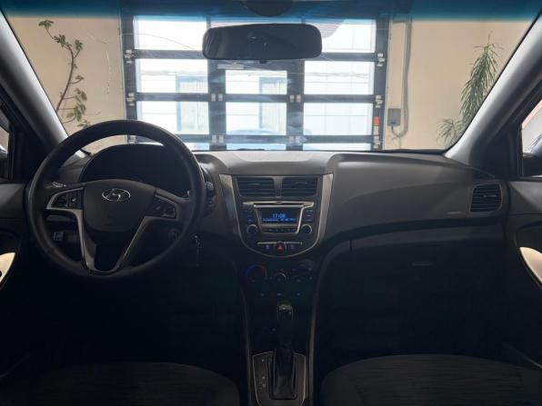 Hyundai Solaris I Рестайлинг с пробегом 2016 года, цена 981 000 рублей, 233590 км, седан, Автокод Объявления