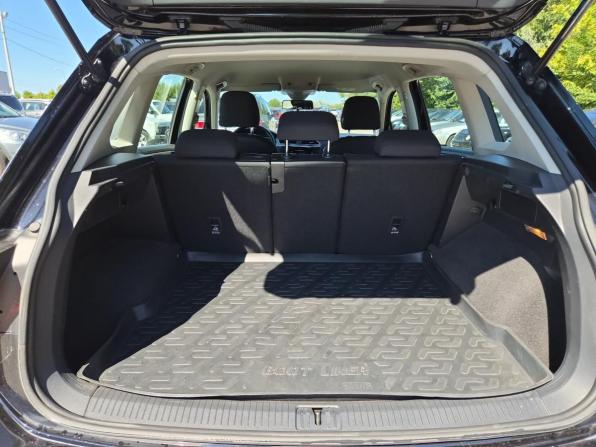 Volkswagen Tiguan II с пробегом 2019 года, цена 2 492 000 рублей, 71012 км, внедорожник, Автокод Объявления