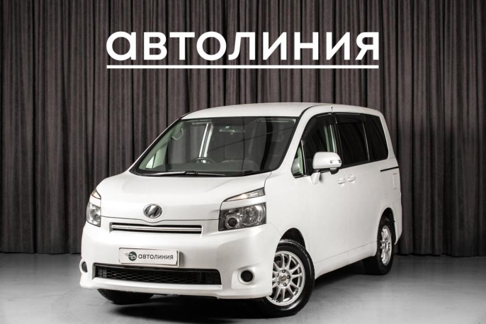 Toyota Voxy II (R70) Красноярск  - изображение 2