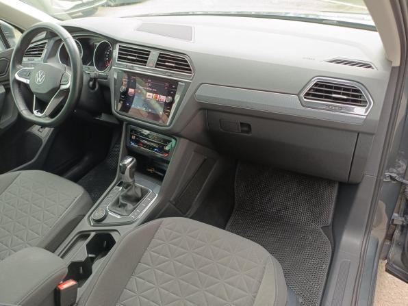 Volkswagen Tiguan II Рестайлинг с пробегом 2021 года, цена 3 529 000 рублей, 51356 км, внедорожник, Автокод Объявления