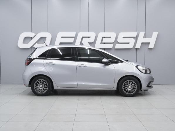 Honda Fit IV с пробегом 2021 года, цена 1 309 000 рублей, 95741 км, хэтчбек, Автокод Объявления