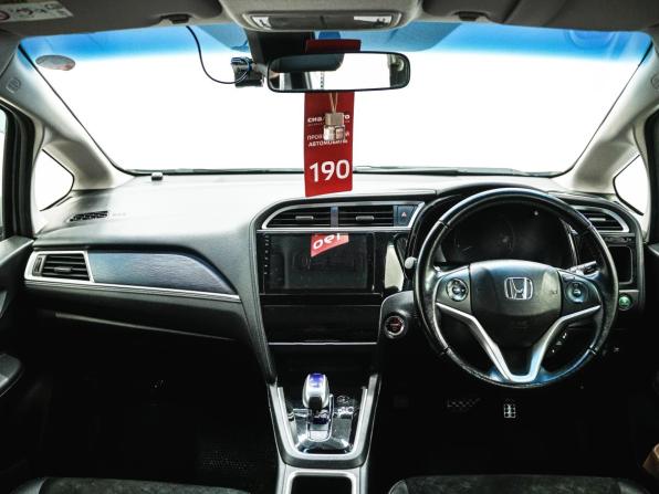 Honda Shuttle II с пробегом 2017 года, цена 1 350 000 рублей, 133527 км, универсал, Автокод Объявления