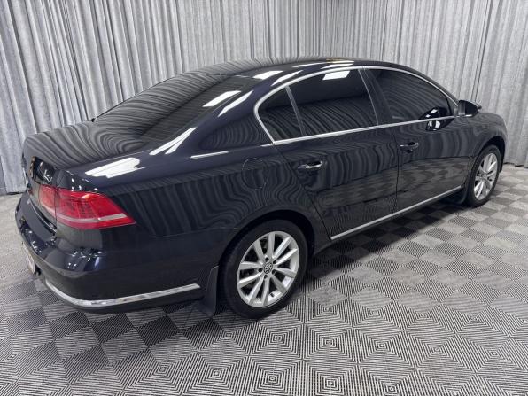 Volkswagen Passat B7 с пробегом 2013 года, цена 1 340 000 рублей, 207740 км, седан, Автокод Объявления