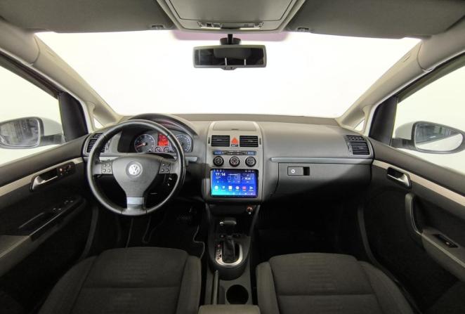 Volkswagen Touran I Рестайлинг с пробегом 2010 года, цена 560 000 рублей, 165000 км, компактвэн, Автокод Объявления