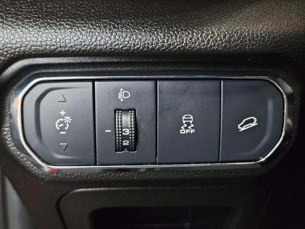 Haval Jolion I с пробегом 2022 года, цена 1 749 000 рублей, 71938 км, внедорожник, Автокод Объявления