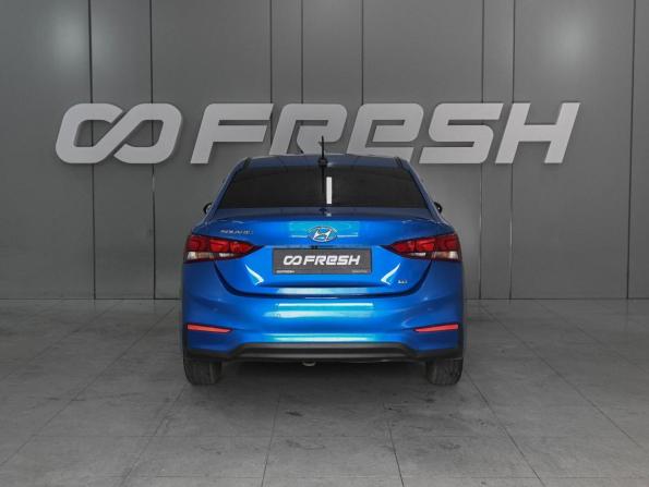 Hyundai Solaris II с пробегом 2018 года, цена 1 579 000 рублей, 114533 км, седан, Автокод Объявления