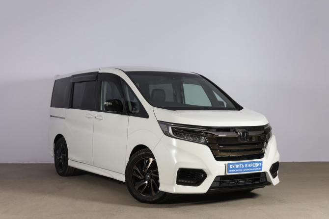 Honda Stepwgn V Рестайлинг с пробегом 2019 года, цена 2 489 000 рублей, 74121 км, минивэн, Автокод Объявления