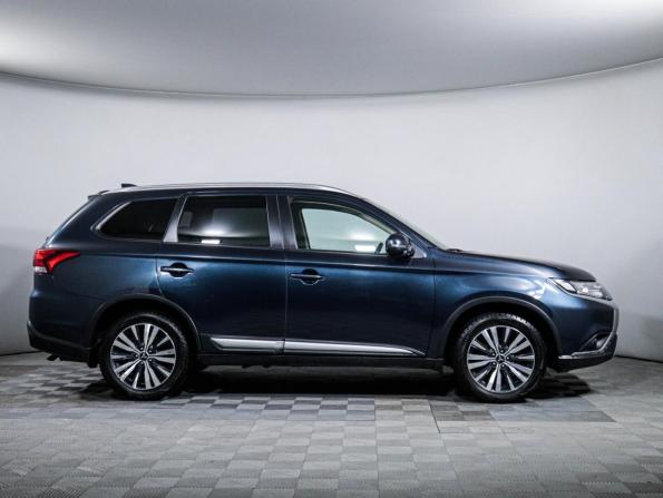 Mitsubishi Outlander III Рестайлинг 3 с пробегом 2019 года, цена 2 590 000 рублей, 37690 км, внедорожник, Автокод Объявления