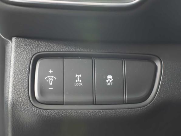 Hyundai Santa Fe IV с пробегом 2019 года, цена 3 265 000 рублей, 68329 км, внедорожник, Автокод Объявления