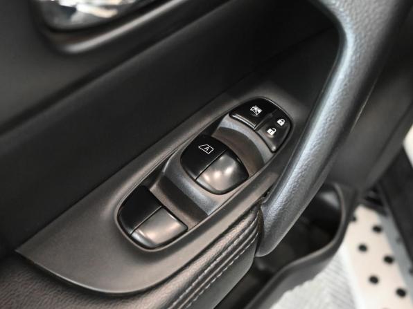 Nissan X-Trail III с пробегом 2018 года, цена 1 900 000 рублей, 141129 км, внедорожник, Автокод Объявления
