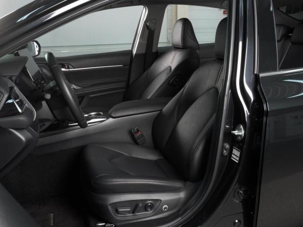 Toyota Camry VIII (XV70) Рестайлинг с пробегом 2023 года, цена 3 769 000 рублей, 29966 км, седан, Автокод Объявления