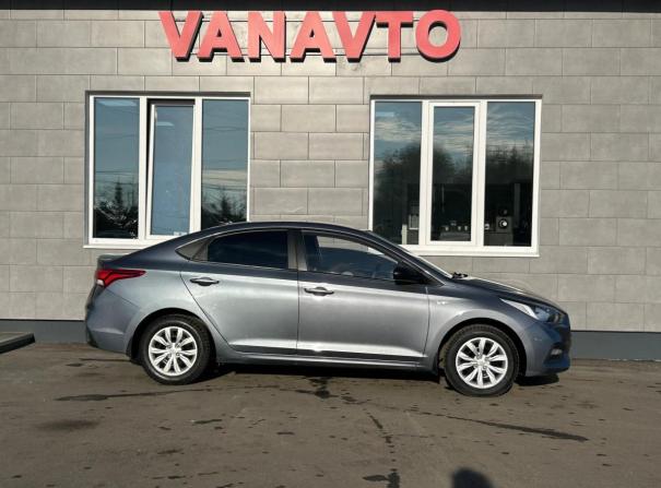 Hyundai Solaris II с пробегом 2018 года, цена 1 190 000 рублей, 102102 км, седан, Автокод Объявления