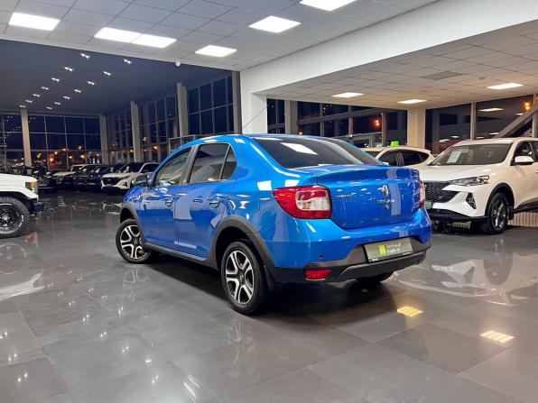 Renault Logan II Рестайлинг с пробегом 2019 года, цена 1 095 000 рублей, 122948 км, седан, Автокод Объявления