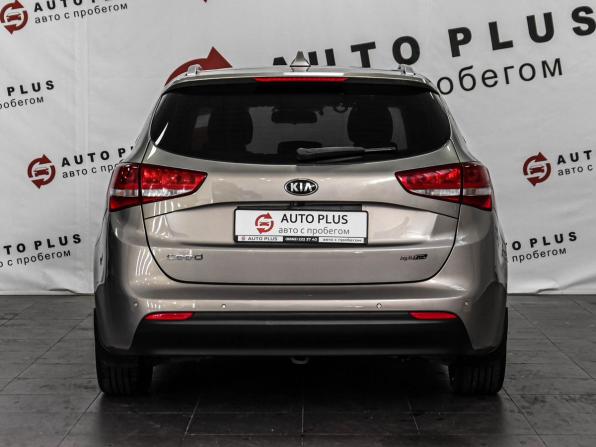 Kia Ceed II Рестайлинг с пробегом 2017 года, цена 1 559 000 рублей, 116840 км, универсал, Автокод Объявления
