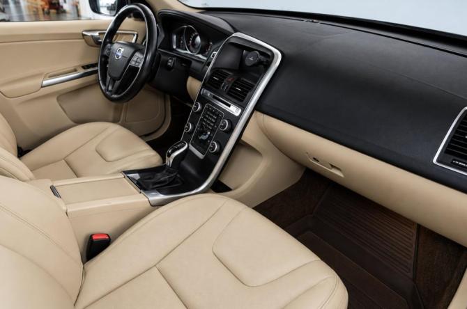 Volvo XC60 I Рестайлинг с пробегом 2013 года, цена 2 529 000 рублей, 150000 км, внедорожник, Автокод Объявления