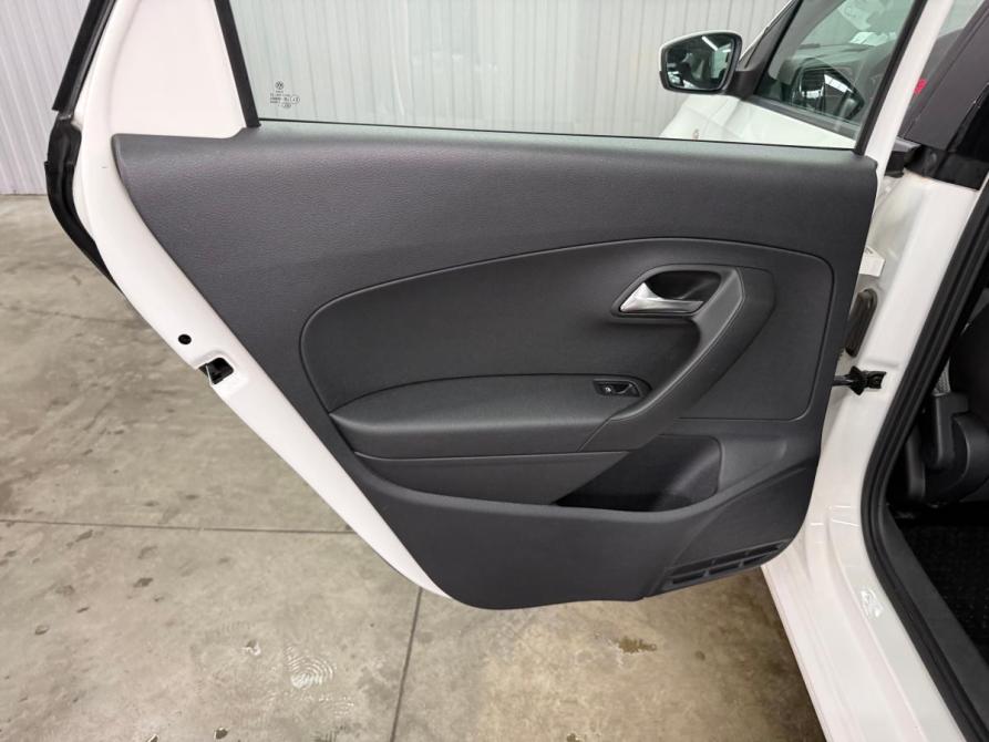 Volkswagen Polo V Краснодар  - изображение 17